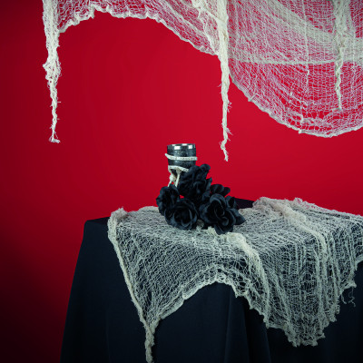 Spooky Cloth – strašidelná dekoratívna látka biela 55 × 350 cm